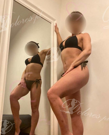 Piękna  Najlepsze lody bez gumki w trakcie masażu na macie