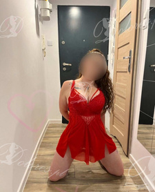 Seksualna brunetka — Bielsko-biała