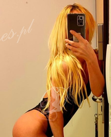 Perwesyjna blond suka wyjazdy