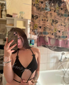 Młoda i Napalona — 