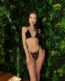 IRINA BAD BUNNY — Warszawa