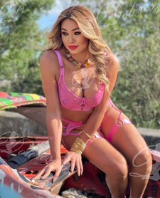 ISABELLA VYANNA — Warszawa