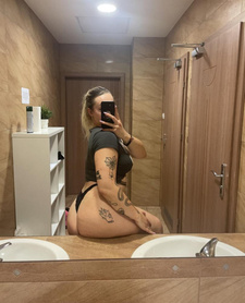 Napalona Nimfomanka Oliwka - Filmiki, Kamerki i Zdjęcia — 