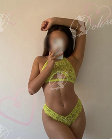 Nikola  ciepło, zmysły i dyskrecja