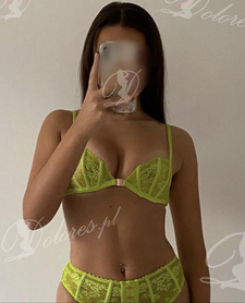 Nikola kobiecość, bliskość, atmosfera