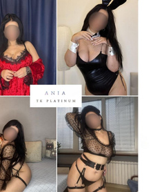 Sensual massage by Platinum