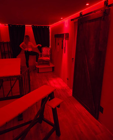 uklęknij przed Madame RED