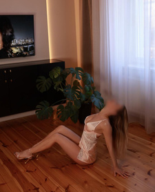 M I L A N A, body to body — Wrocław