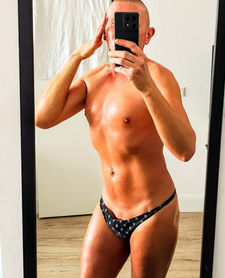 Unique Maurice — Wrocław