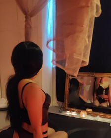 Subtelna Ania masuje