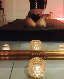 Subtelna Ania masuje