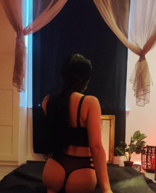 Subtelna Ania masuje