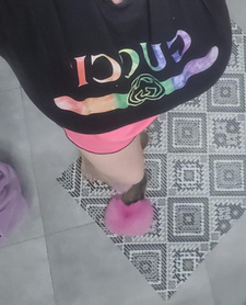 Ciasna szparka pomasuje.erotycznie tylko dzis do 17