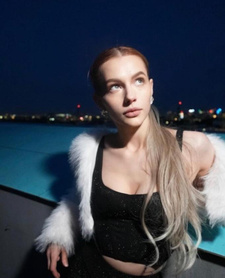 Ewelina Hugo — Warszawa