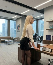 Blanka-Sekretarka .Rozbierz Mnie  Kochanie 