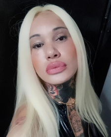 Rebeka tsy — Warszawa