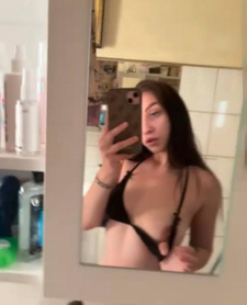 Napalonaa małolatka — 