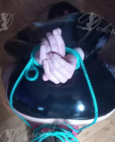 Podduszanie udami BDSM