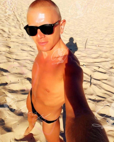 INDEPENDENT  ESCORT MODEL