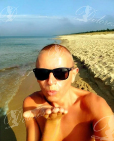 EXCLUSIVE  TOP MODEL