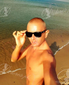 EXCLUSIVE  TOP MODEL