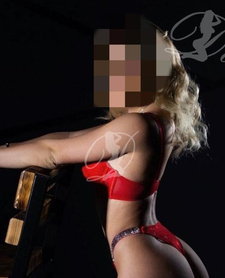 Profesjonalny masaż z słodkim lodzikiem 