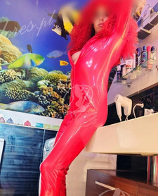 LATEX QUEEN 