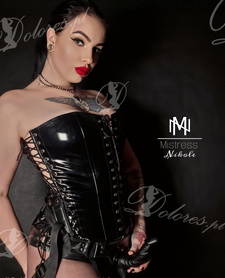 MISTRESS NIKOLEE 