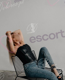 Pamela Dojrzała i Elegancka