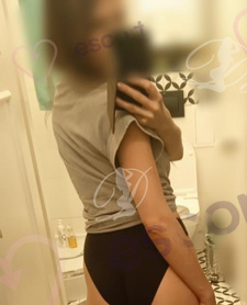 Od soboty.  Chuda dziewczynka do lizania. . — Łańcut