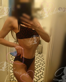 Od soboty.  Chuda dziewczynka do lizania. .