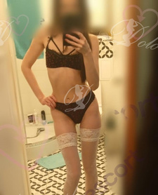 Od soboty.  Chuda dziewczynka do lizania. .