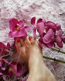 KRÓLOWA RZĄDZI — 