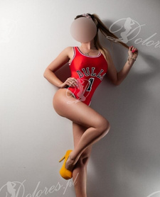 Zgrabny tyleczek nowosc