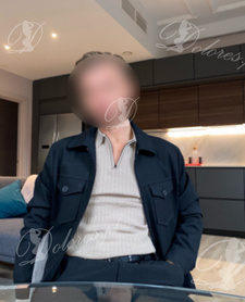 Szarmański Gentelman do usług...