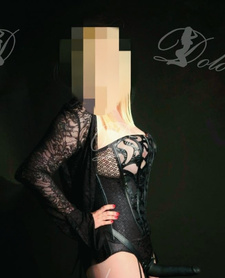 Dominująca fetyszystka z zabawkami