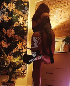 Dominacja poniżanie opluwanie