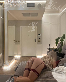 Elise 21 lat blondynka Nuru