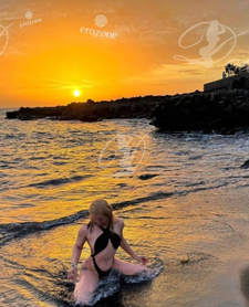 SYLVIA - Sexy blonde ! Massage salon VINNERI