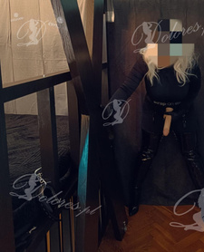 Kusicielka femdom dominacja erotyczna