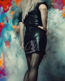 Witaj w mojej  femdom bajce.Dominująca fetyszystka.