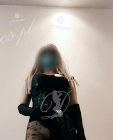 Witaj w mojej  femdom bajce.Dominująca fetyszystka.