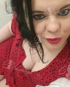 Lucynka  kobiece  kształty