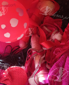 OGNISTĄ. CZARODZIEJKA.