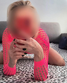 Zmysłowa lTattoo Piercing