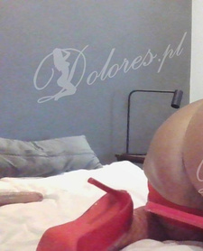 ULEGA SUKA-Pokazy-Sex tel.-Filmiki