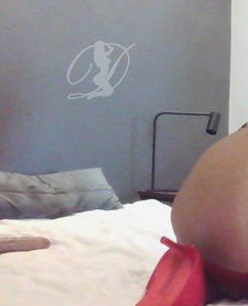 ULEGA SUKA-Pokazy-Sex tel.-Filmiki