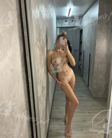 Mała Blondynka, Wielkie Emocje