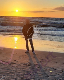 Rozpieszcza cię dotykiem