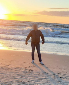 Rozpieszcza cię dotykiem